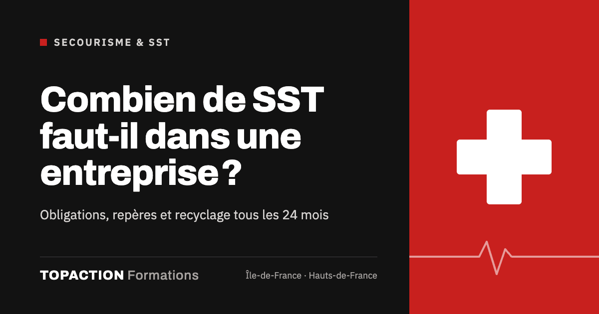 Salariés en formation SST pratiquant un massage cardiaque sur mannequin